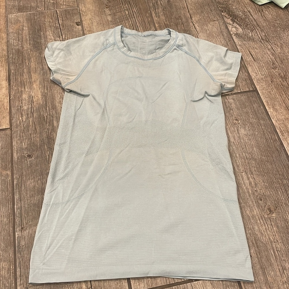 LULULEMON Swiftly Tech Short Sleeve Top - Picture 2 of 7